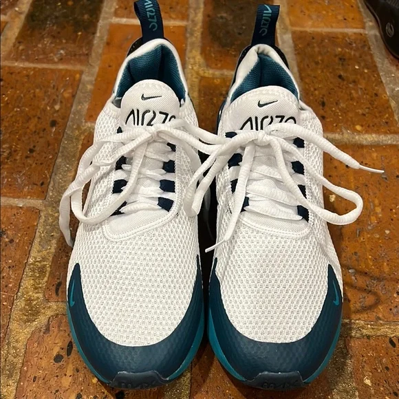 🎉Host Pick🎉 Nike men’s Air Max 270 in teal - Picture 2 of 10